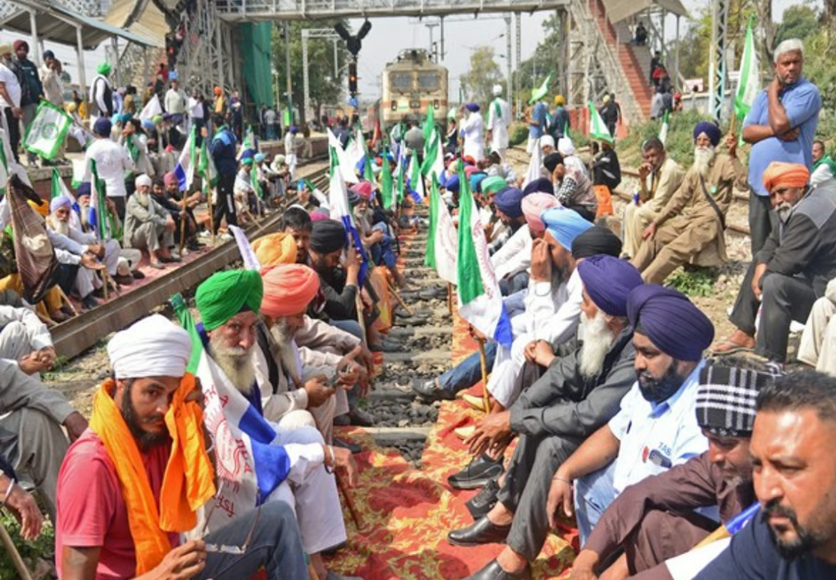 Rail Roko: Train Movements Hit In Punjab As Farmers Squat On Tracks ...